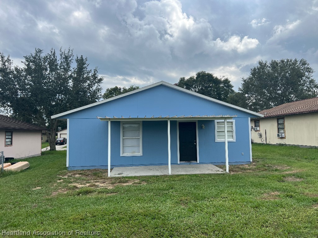 3424 Ellington Avenue