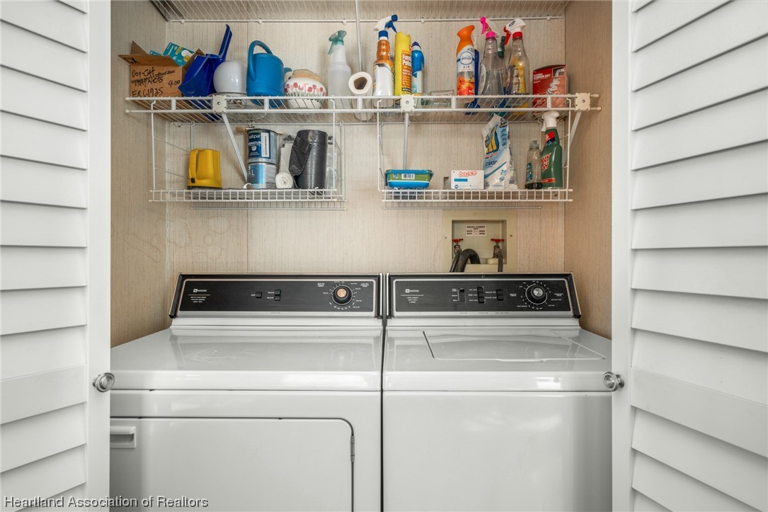 2884 S Driftwood Court