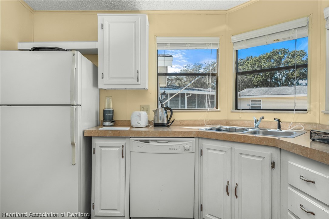 2884 S Driftwood Court