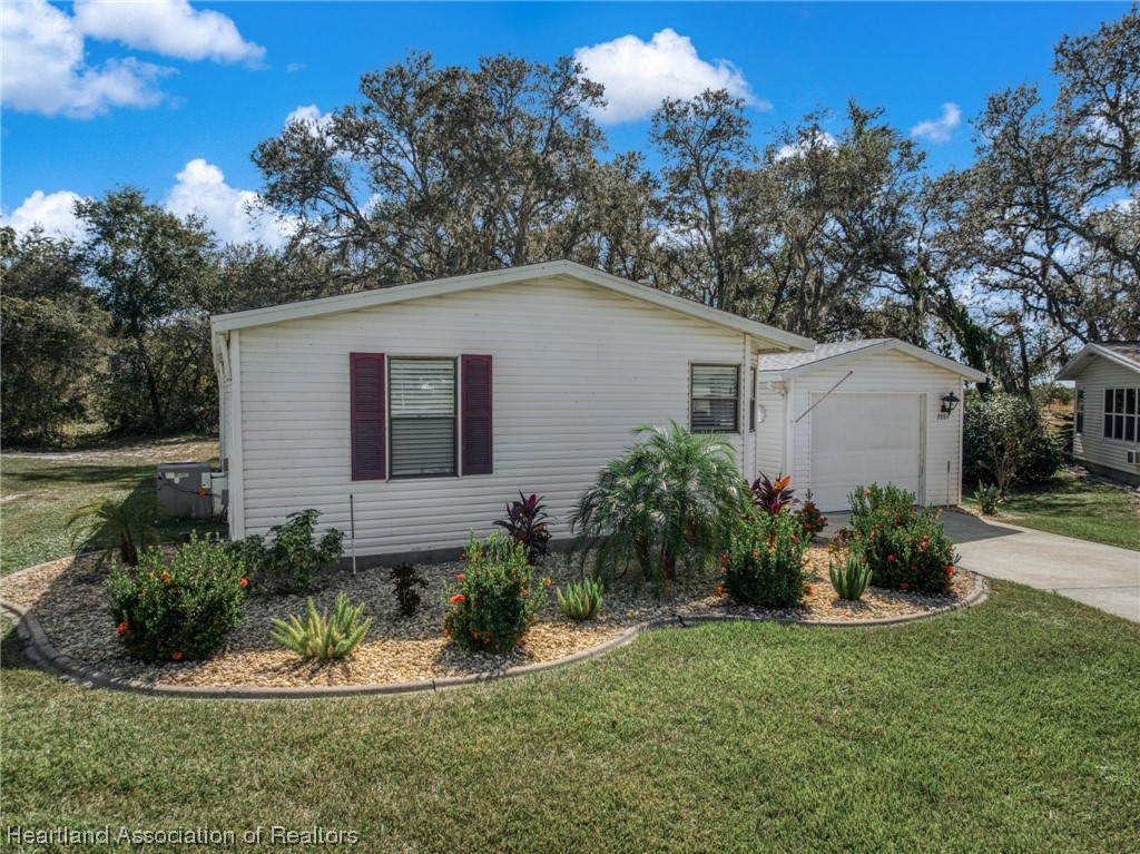 2884 S Driftwood Court