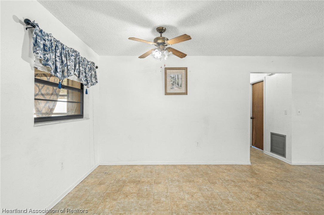 1622 Chatsworth Street