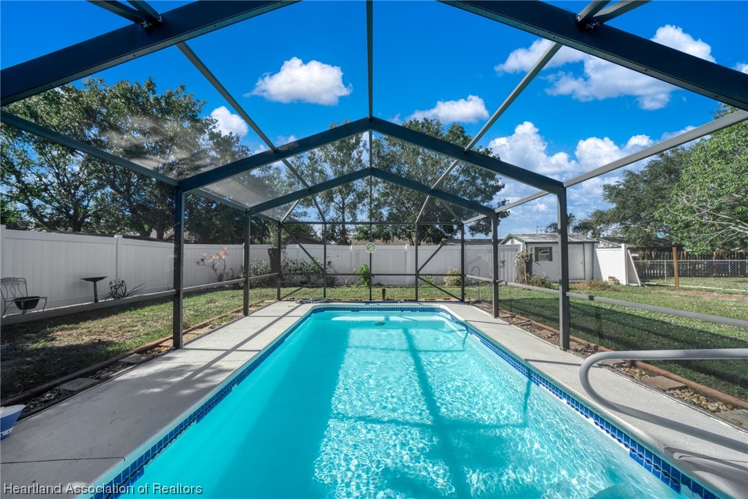 1622 Chatsworth Street