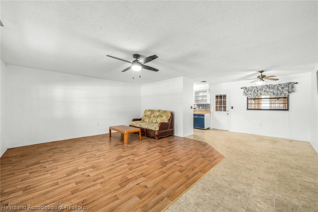 1622 Chatsworth Street