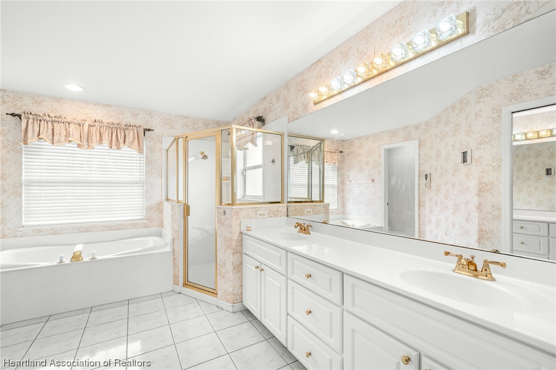 5092 Strafford Oaks Drive