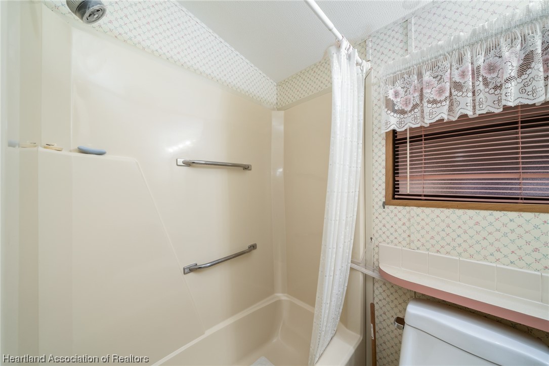 1200 us 27 Highway N 19