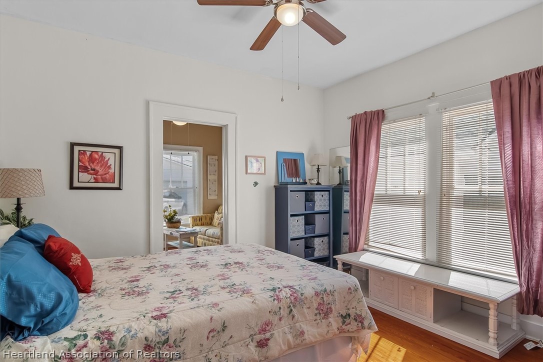 350 N Commerce Avenue