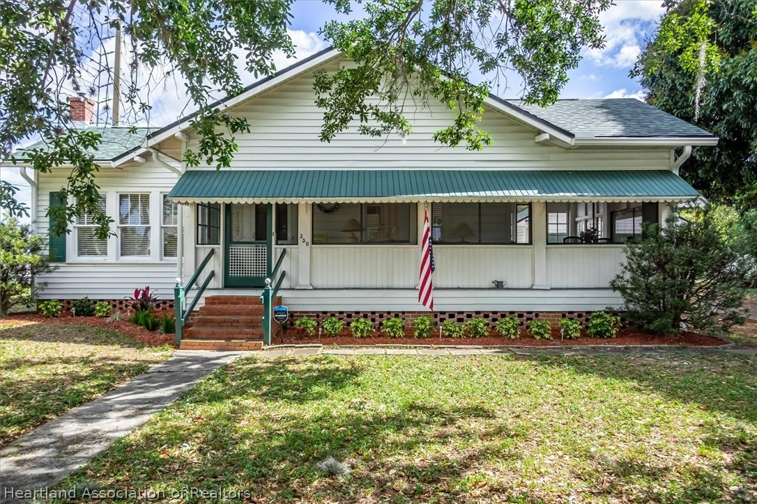 350 N Commerce Avenue