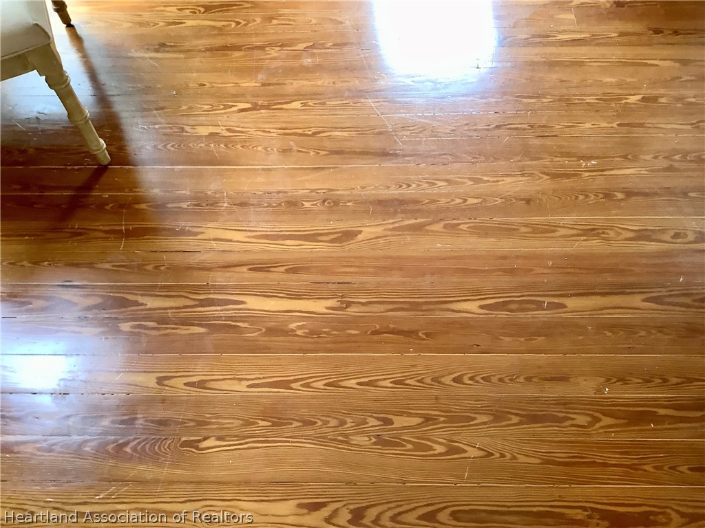 350 N Commerce Avenue