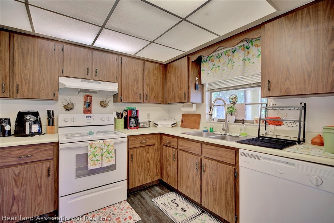 1553 Lake Clay Drive