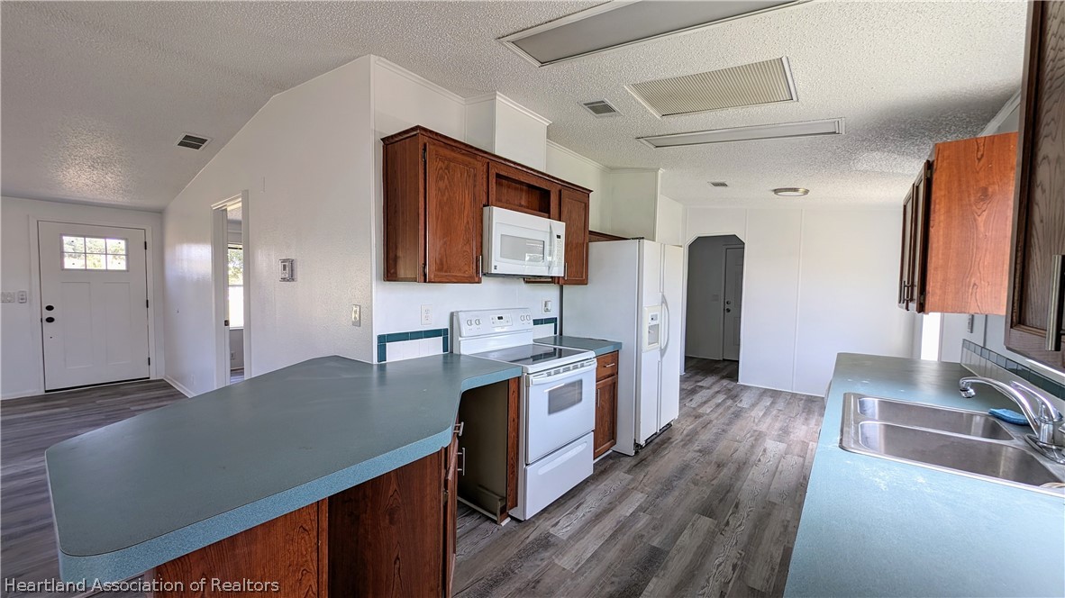 1932 State Road 66 Highway