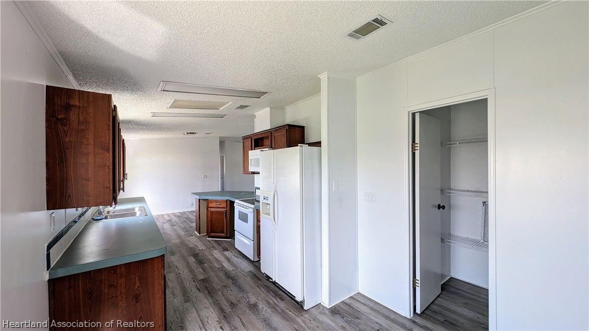 1932 State Road 66 Highway