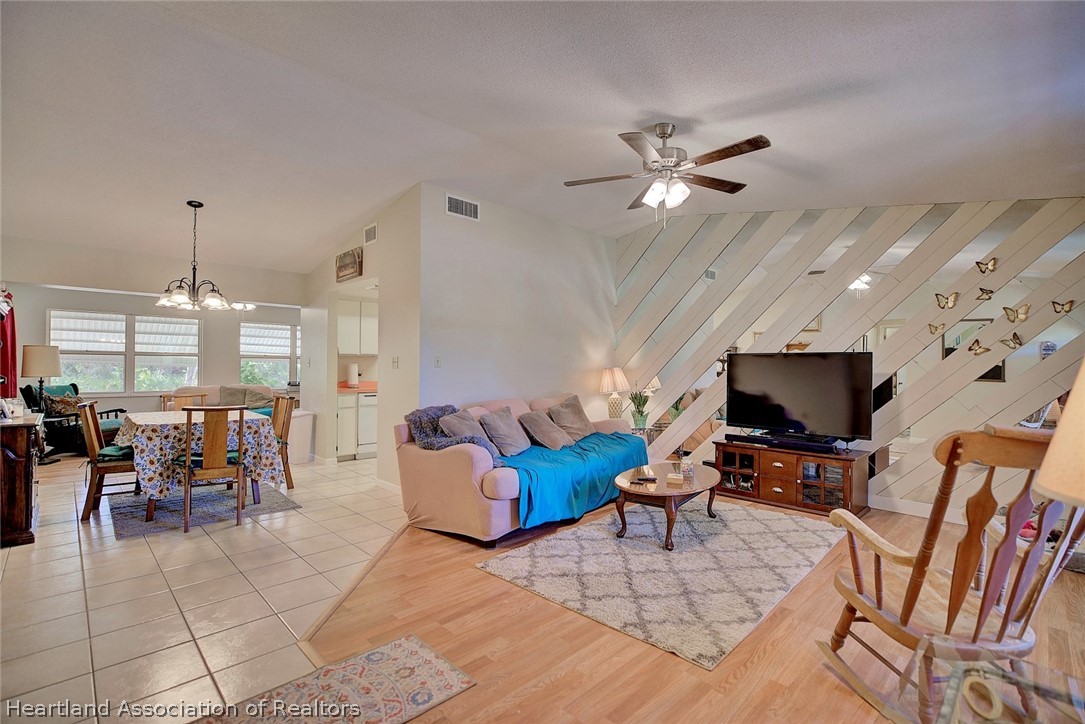 102 Boeing Street NW