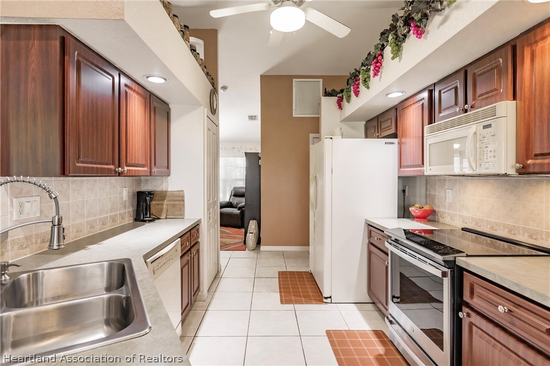 8230 SW LIVERPOOL Road