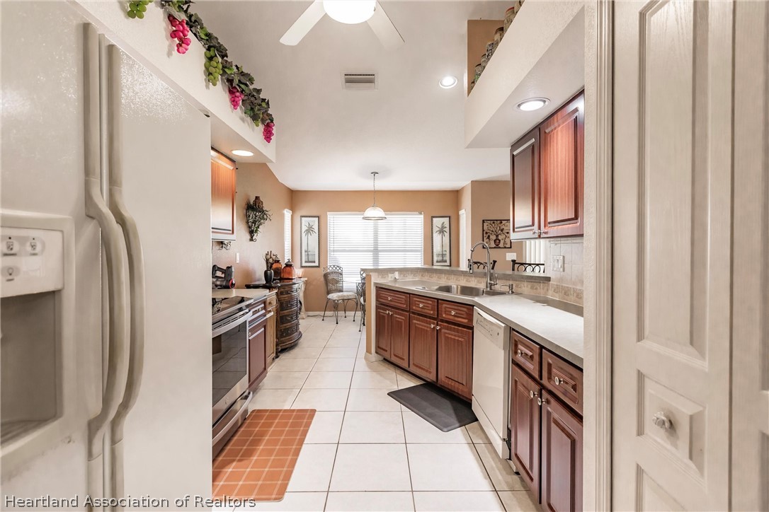 8230 SW LIVERPOOL Road