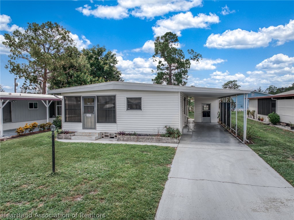 3527 Delaware Avenue