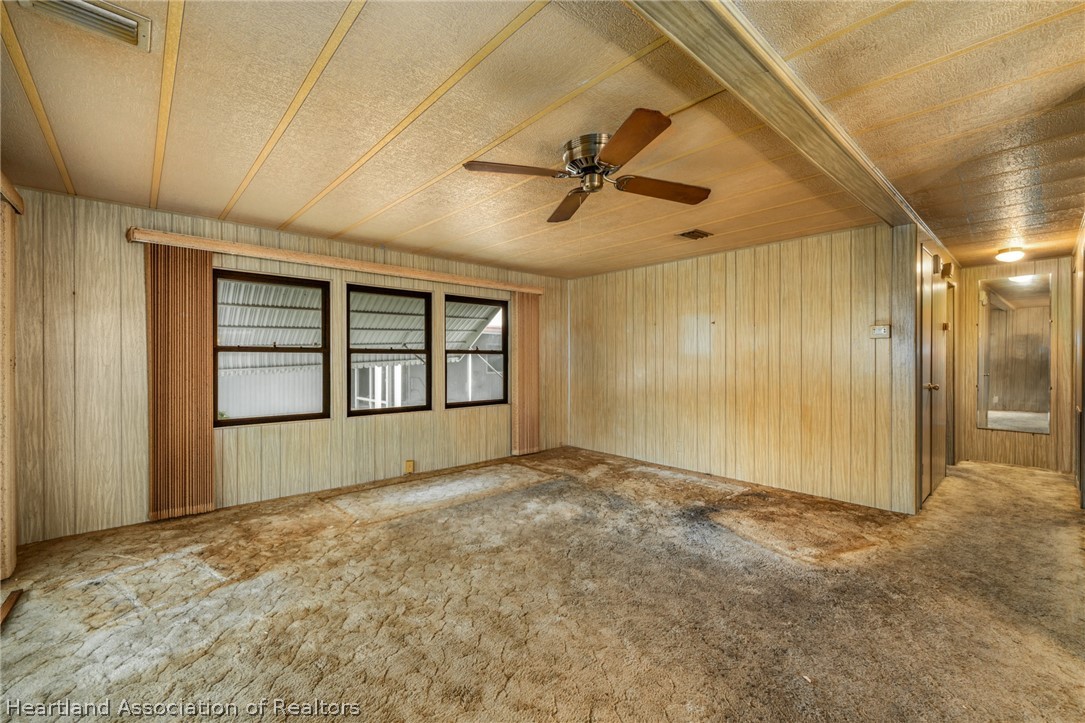 3527 Delaware Avenue