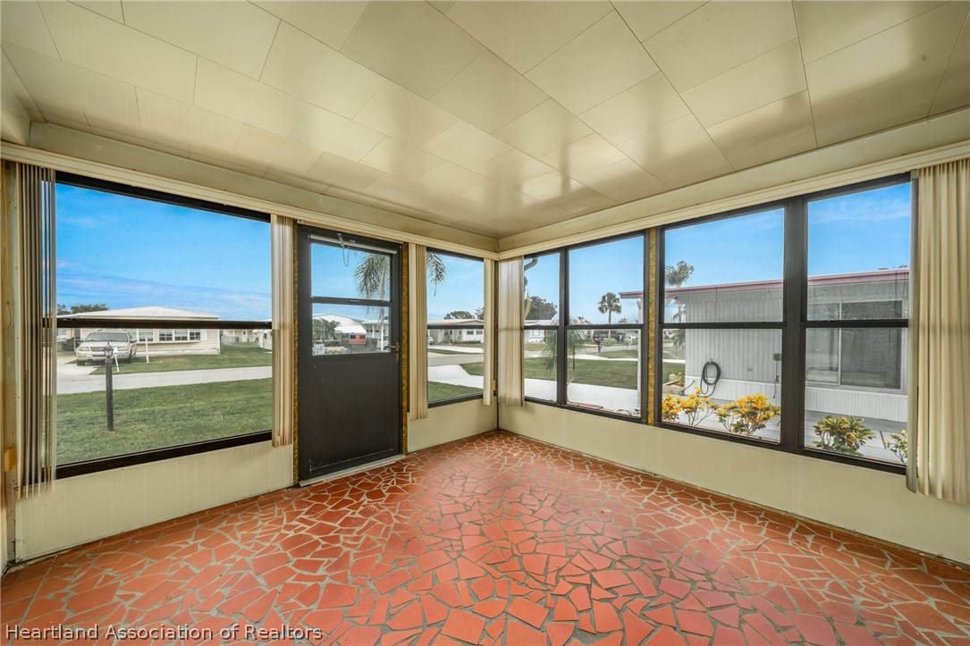 3527 Delaware Avenue