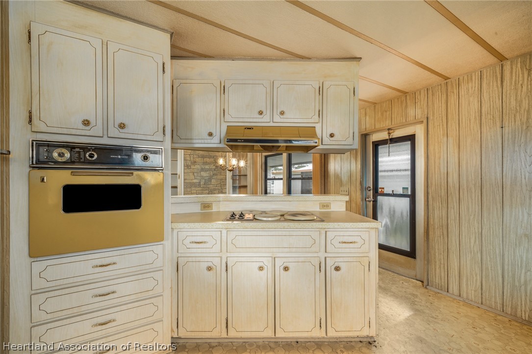 3527 Delaware Avenue