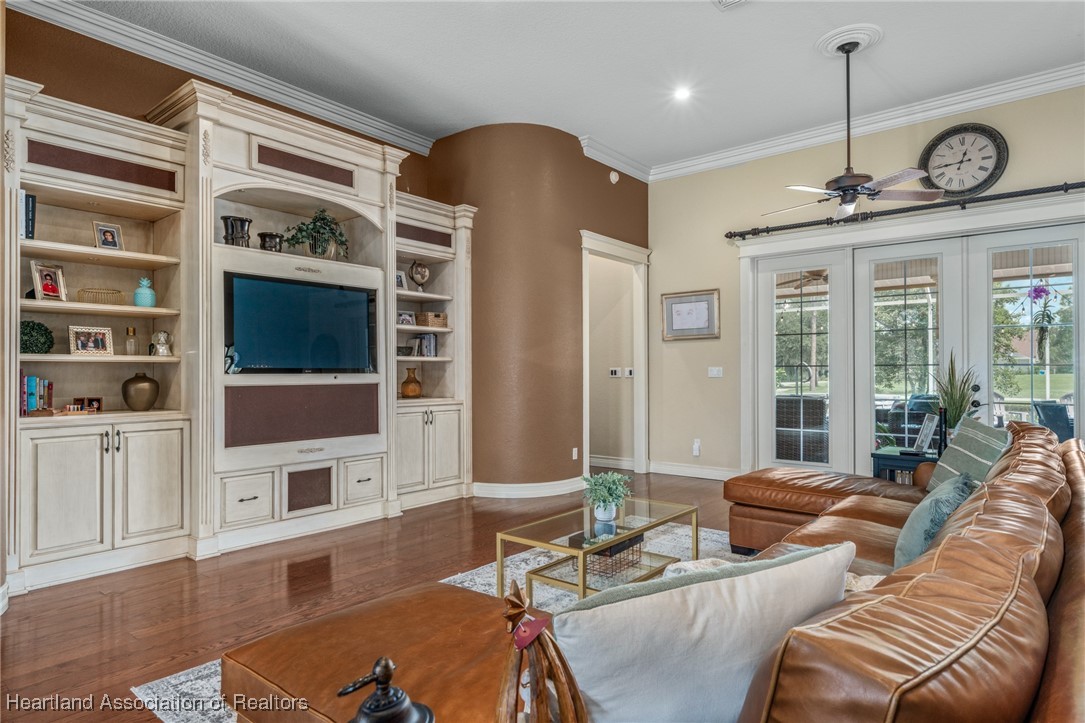 3859 Enchanted Oaks Lane