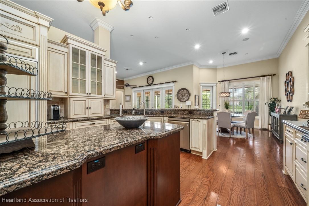 3859 Enchanted Oaks Lane