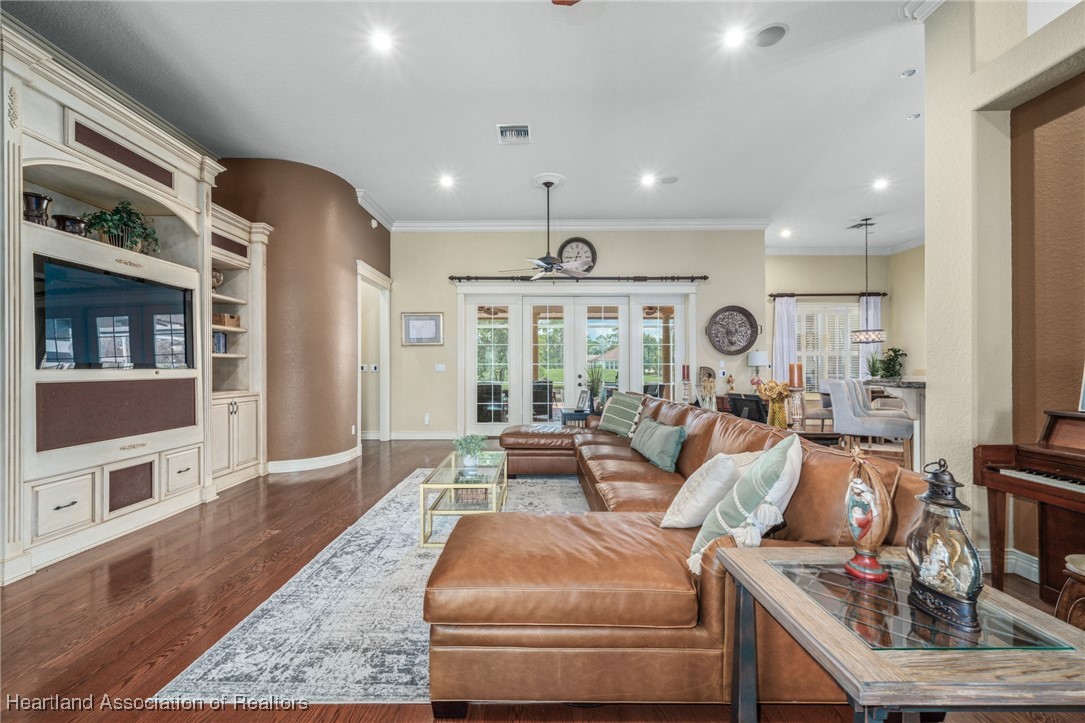 3859 Enchanted Oaks Lane