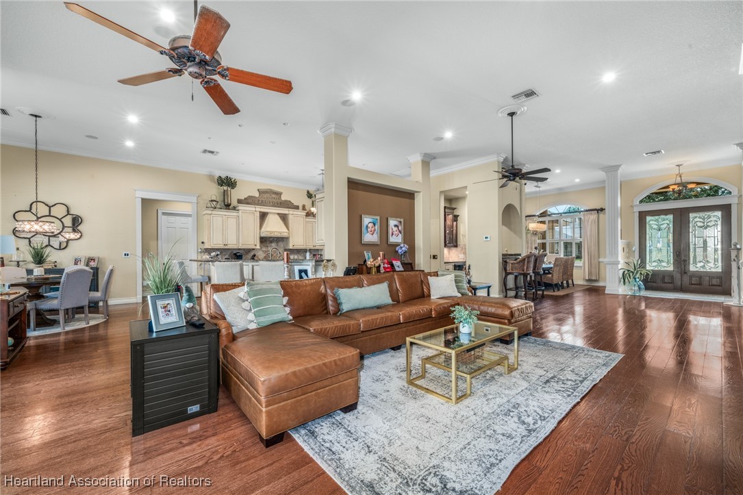 3859 Enchanted Oaks Lane