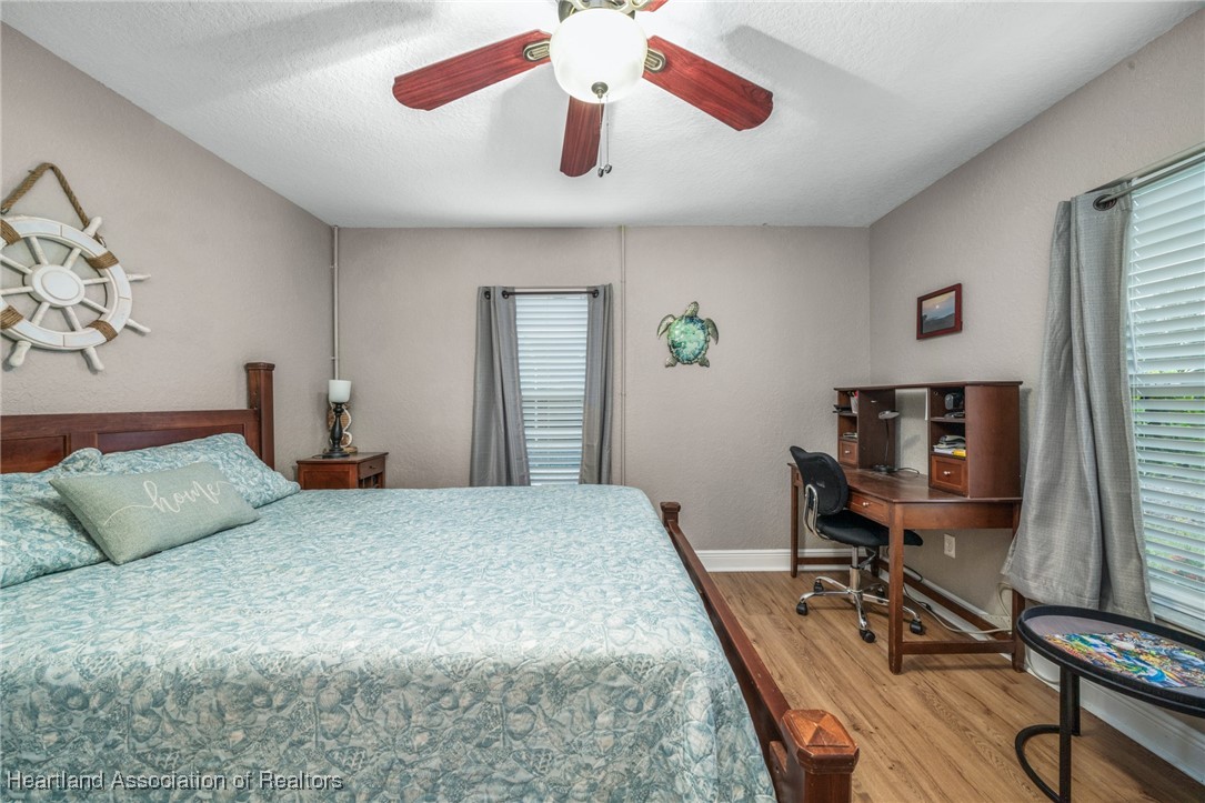 116 Imbros Avenue NE