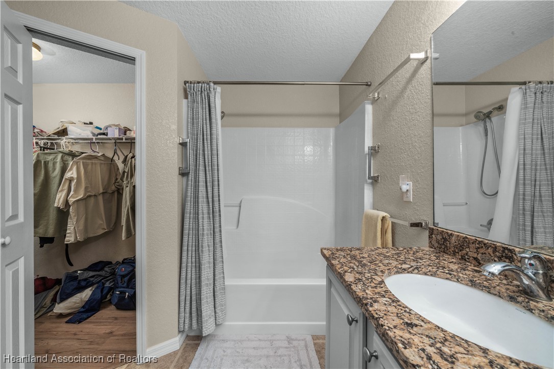 116 Imbros Avenue NE