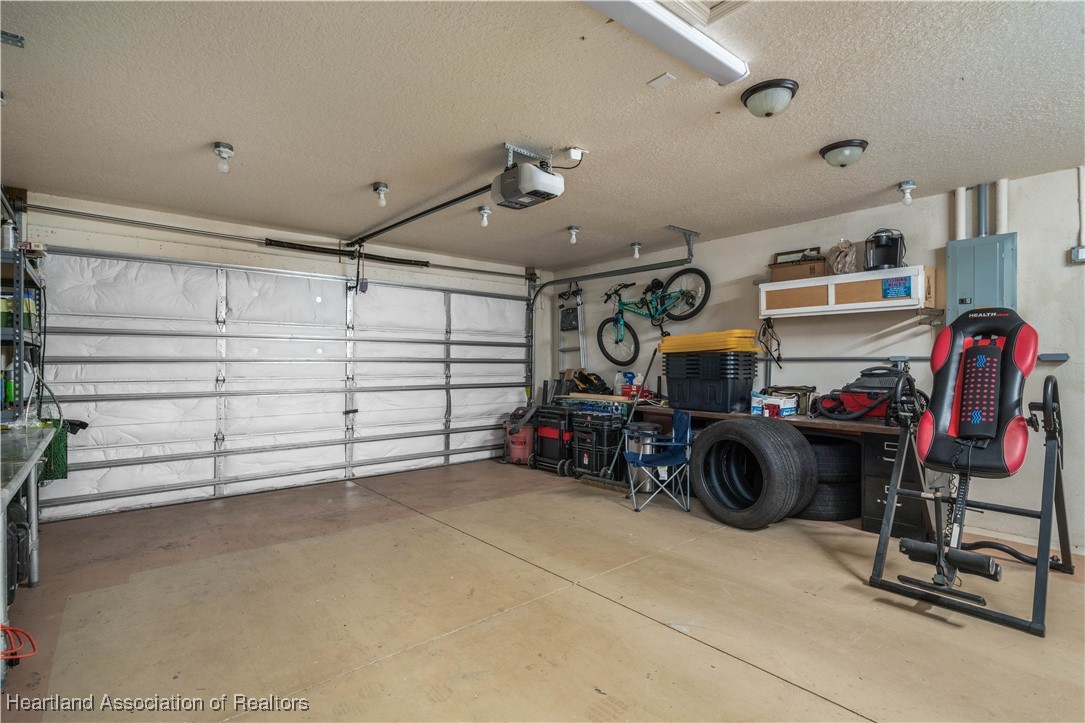 116 Imbros Avenue NE