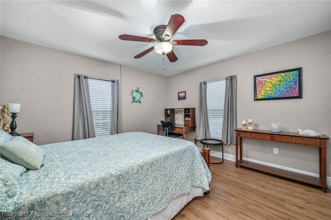 116 Imbros Avenue NE