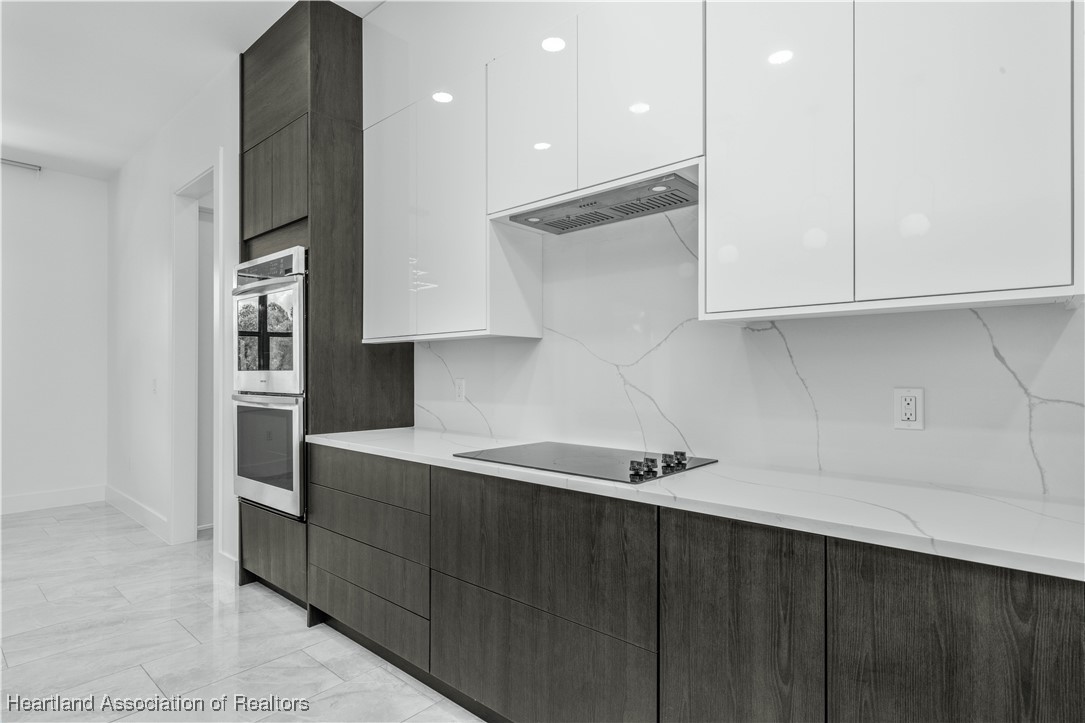 5817 Columbus Boulevard