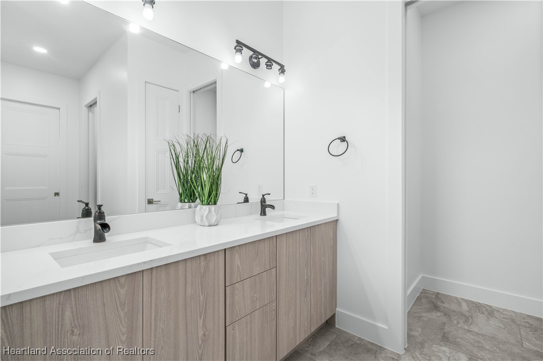 5817 Columbus Boulevard