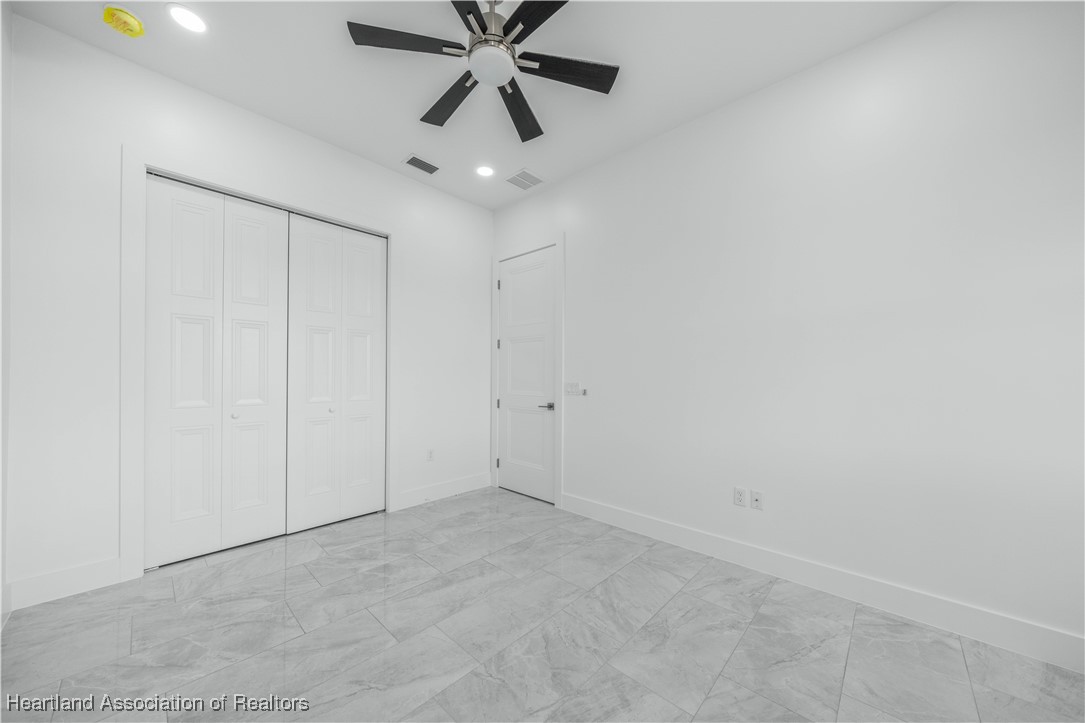 5817 Columbus Boulevard