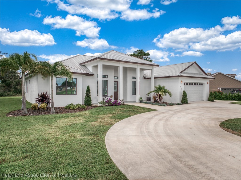 5817 Columbus Boulevard