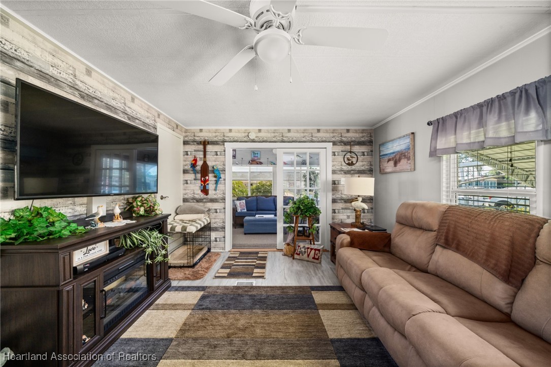 3352 Delaware Avenue