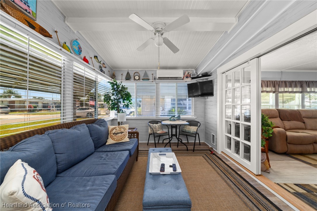 3352 Delaware Avenue