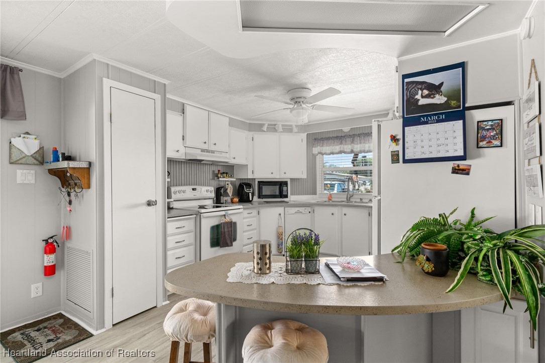 3352 Delaware Avenue