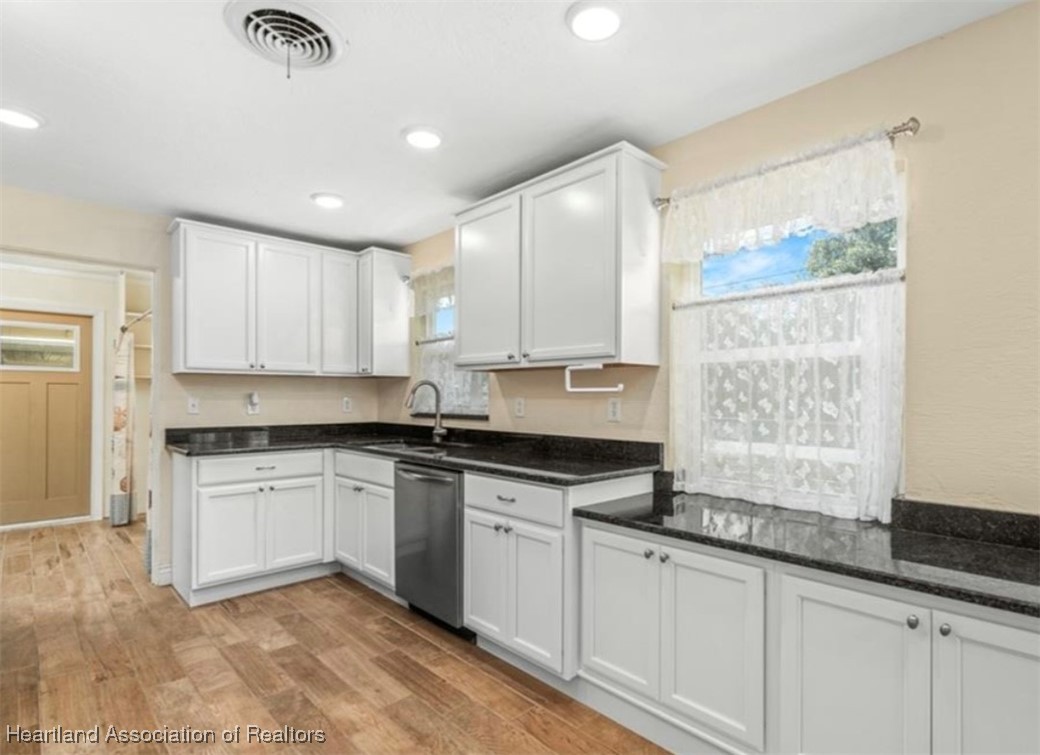 436 Joe Hilton Street