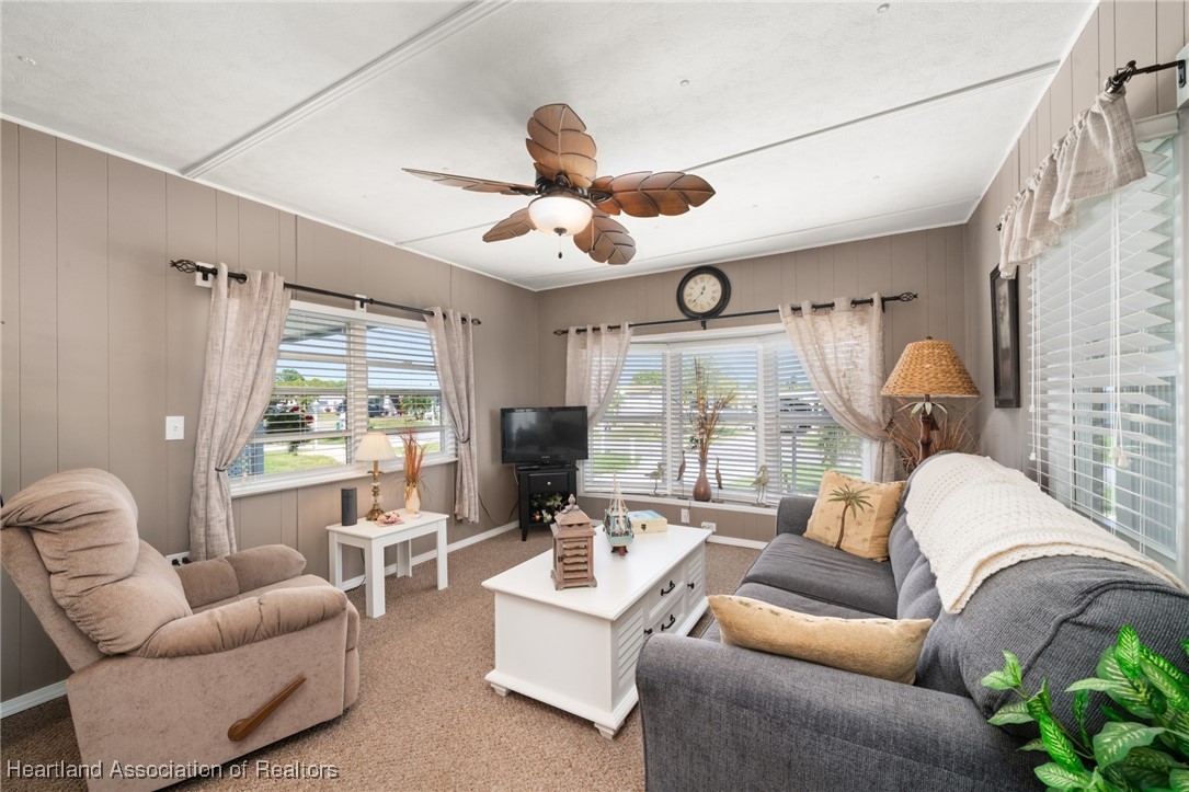 3147 Delaware Avenue