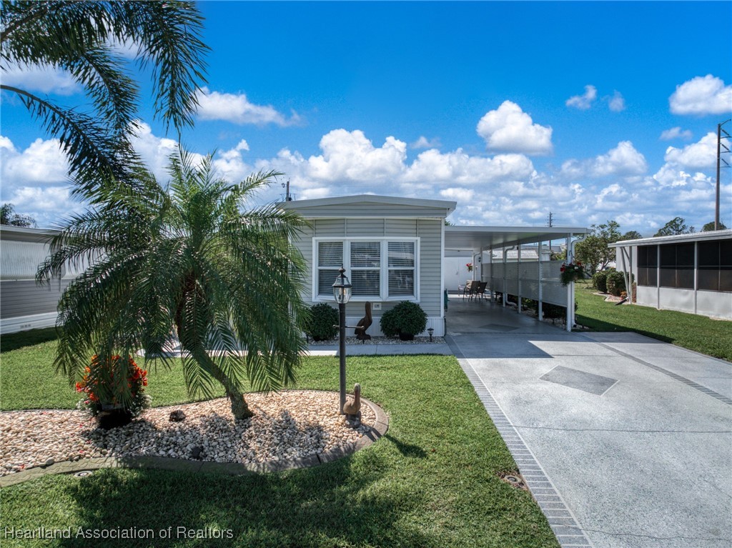 3147 Delaware Avenue