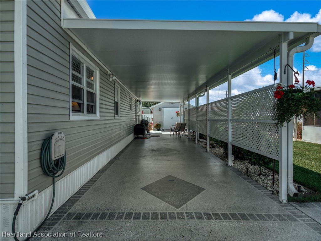 3147 Delaware Avenue