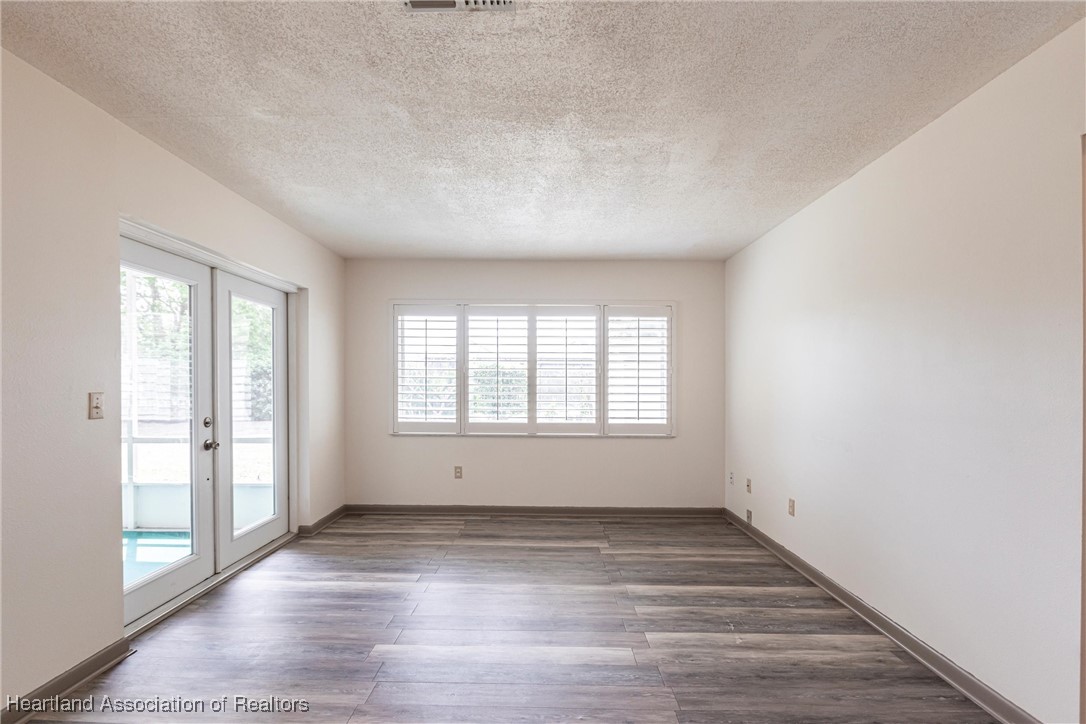 1811 Jackson Heights Drive