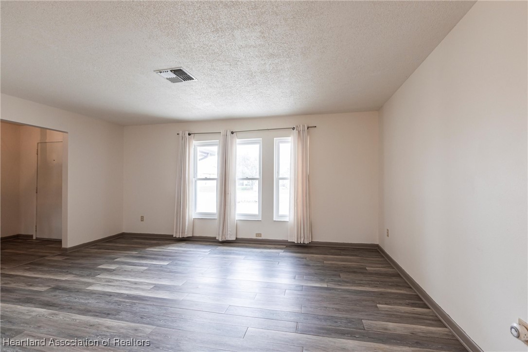 1811 Jackson Heights Drive