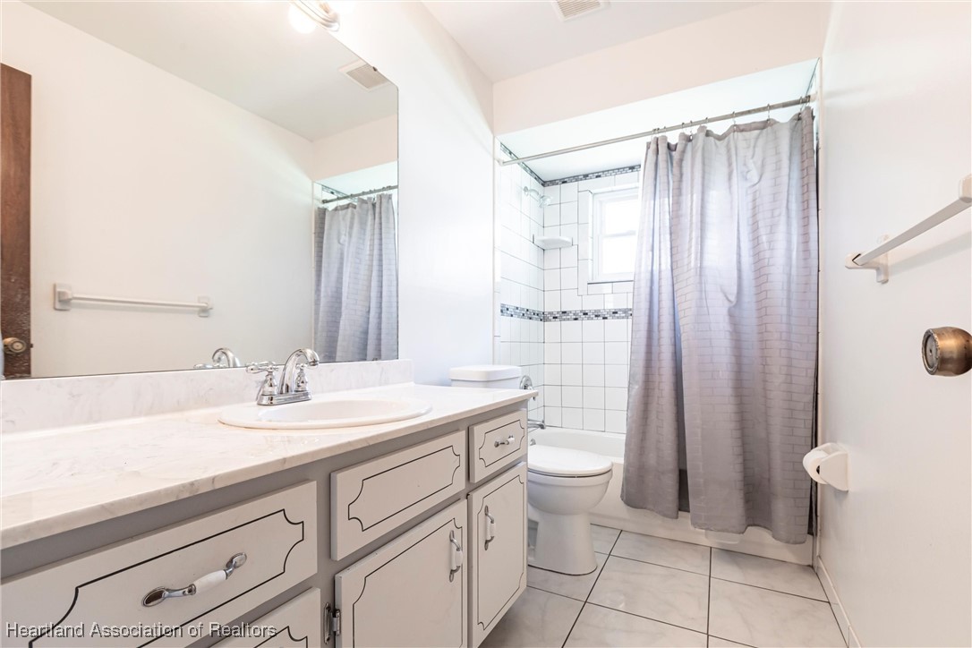 1811 Jackson Heights Drive