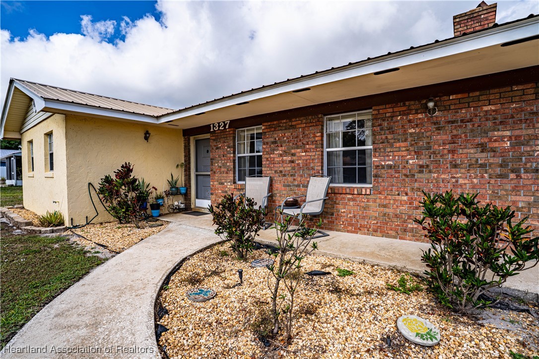 1327 Deer Park Court