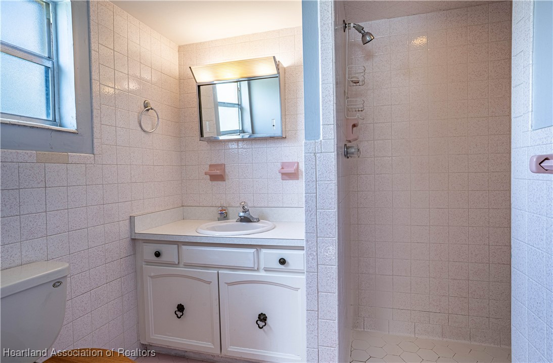 1327 Deer Park Court