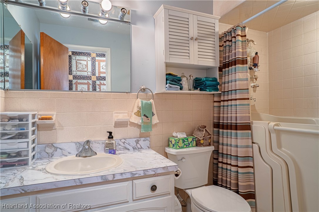 1327 Deer Park Court