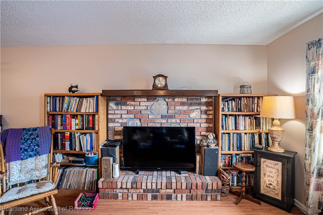 1327 Deer Park Court