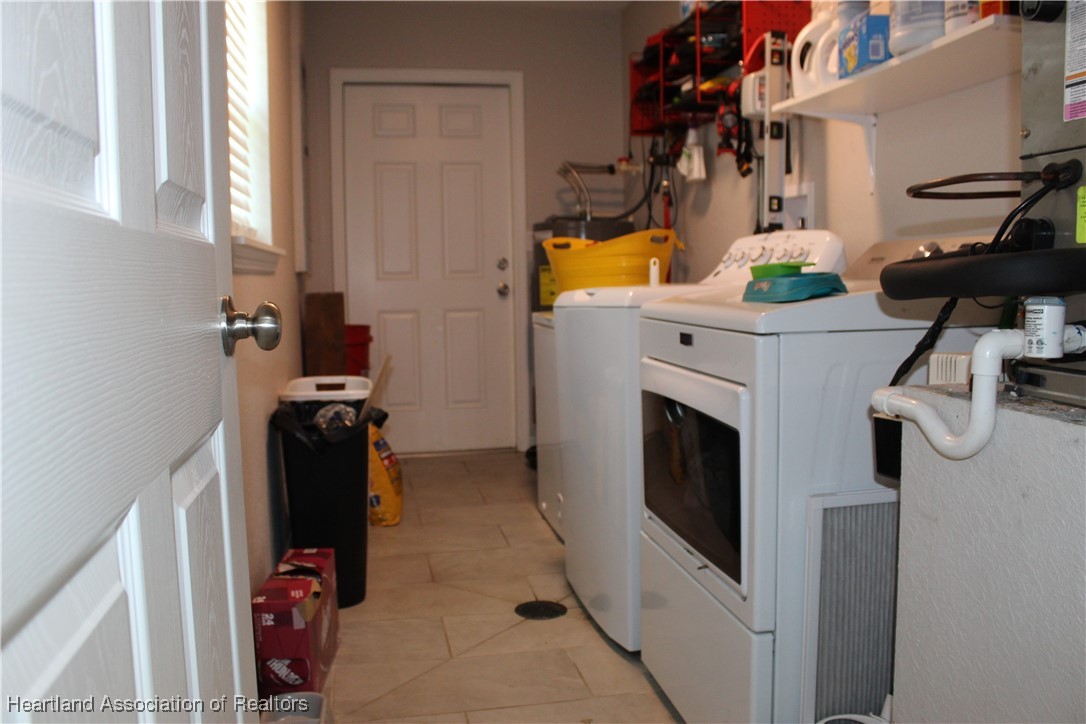 5195 Greenfields Run