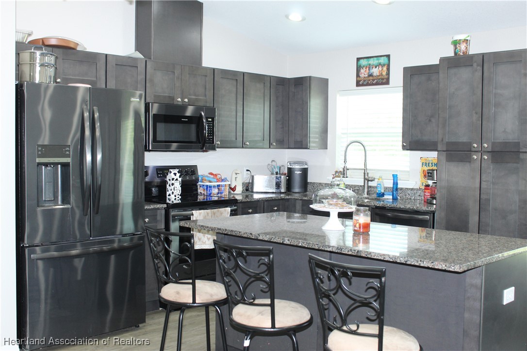 5195 Greenfields Run